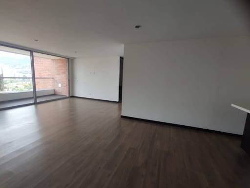 Apartaestudio en arriendo en Loma De Las Brujas, Envigado, 150 m² · foto 19 de 20