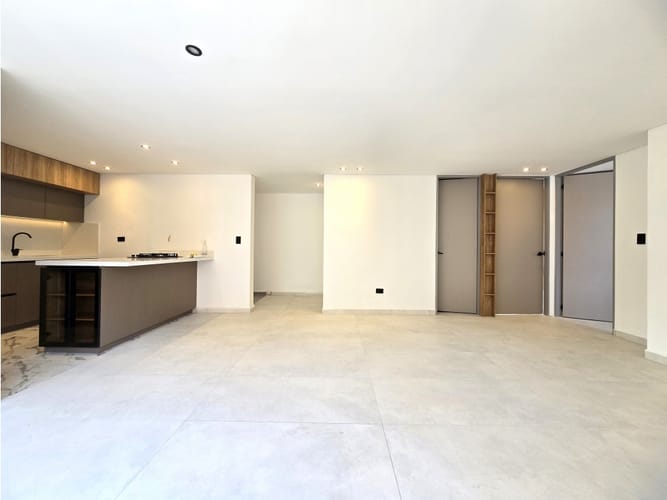 Apartamento de 2 alcobas en arriendo en Guayaquil, Medellín, 65 m² · foto 3 de 10