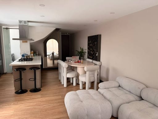 Apartamento de 3 alcobas en arriendo en Chico Norte, Bogotá, 90 m² · foto 3 de 12