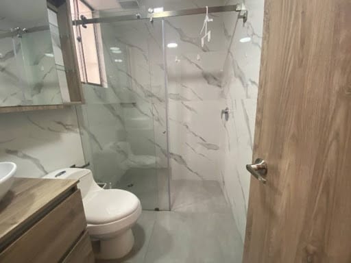 Apartamento de 3 alcobas en arriendo en Chico Norte, Bogotá, 90 m² · foto 9 de 12