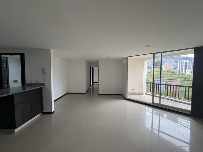 Apartamento de 3 alcobas en arriendo en Las Lomitas, Sabaneta, 110 m² · foto 6 de 21