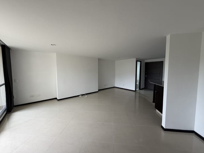 Apartamento de 3 alcobas en arriendo en Las Lomitas, Sabaneta, 110 m² · foto 7 de 21