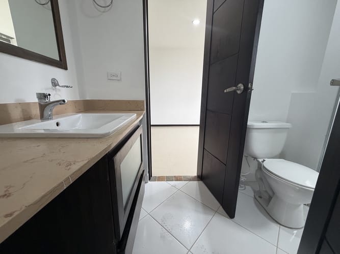 Apartamento de 3 alcobas en arriendo en Las Lomitas, Sabaneta, 110 m² · foto 13 de 21