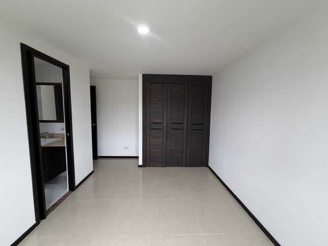 Apartamento de 3 alcobas en arriendo en Las Lomitas, Sabaneta, 110 m² · foto 14 de 21