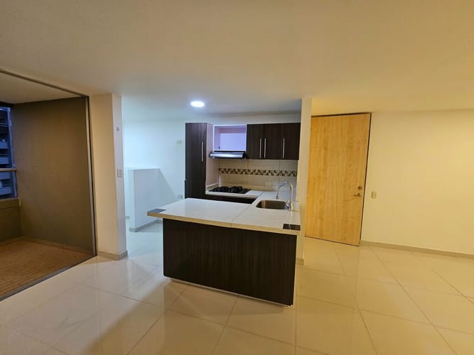 Apartamento de 3 alcobas en venta en Loma De La Doctora, Sabaneta, 78 m² · foto 6 de 12