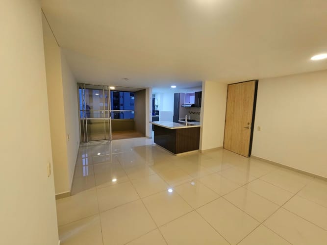 Apartamento de 3 alcobas en venta en Loma De La Doctora, Sabaneta, 78 m² · foto 2 de 12