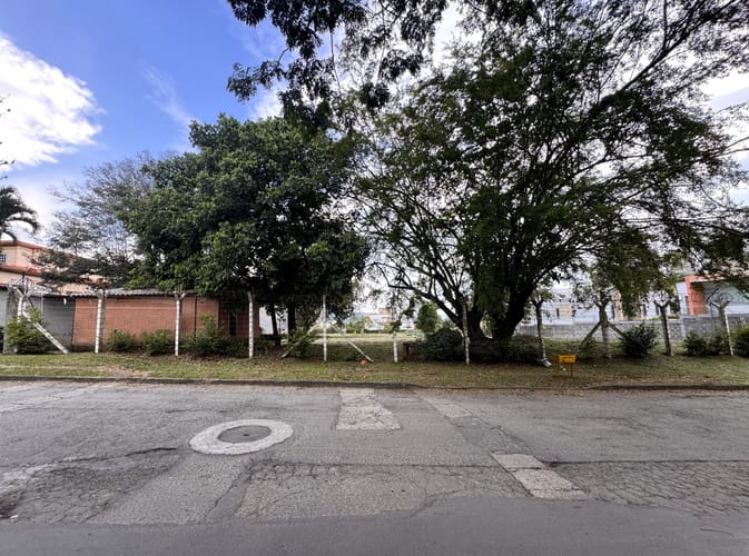 Lote en venta en Pance, Cali, 3300 m² · foto 8 de 22