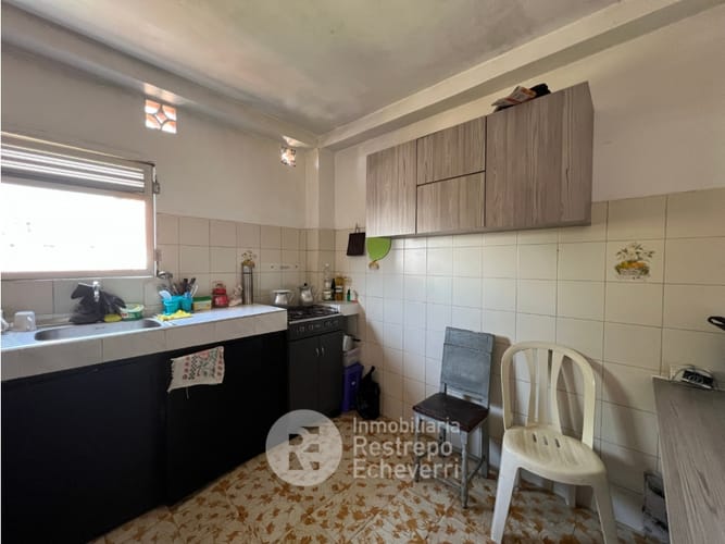 Casa de 5 alcobas en venta en Campoamor, Manizales, 270 m² · foto 10 de 14
