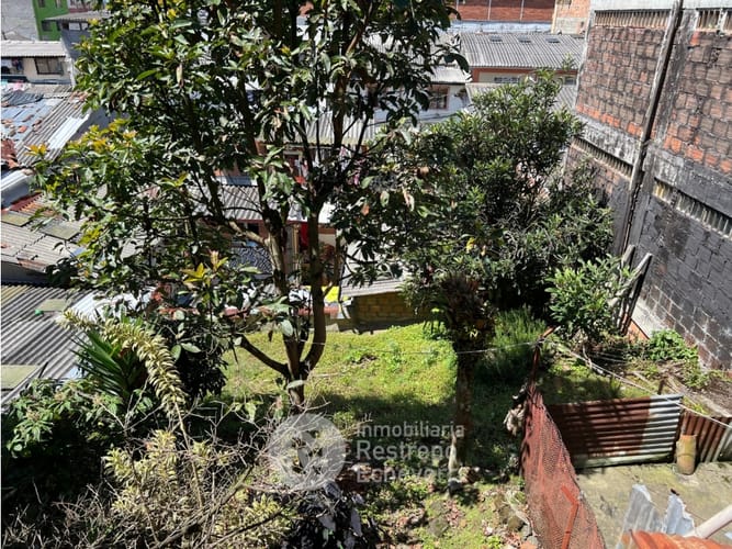 Casa de 5 alcobas en venta en Campoamor, Manizales, 270 m² · foto 12 de 14