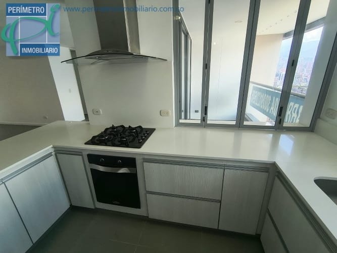 Apartamento de 3 alcobas en arriendo en Castropol, Medellín, 106 m² · foto 5 de 24