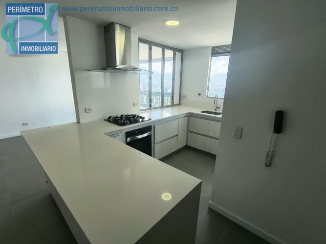 Apartamento de 3 alcobas en arriendo en Castropol, Medellín, 106 m² · foto 6 de 24