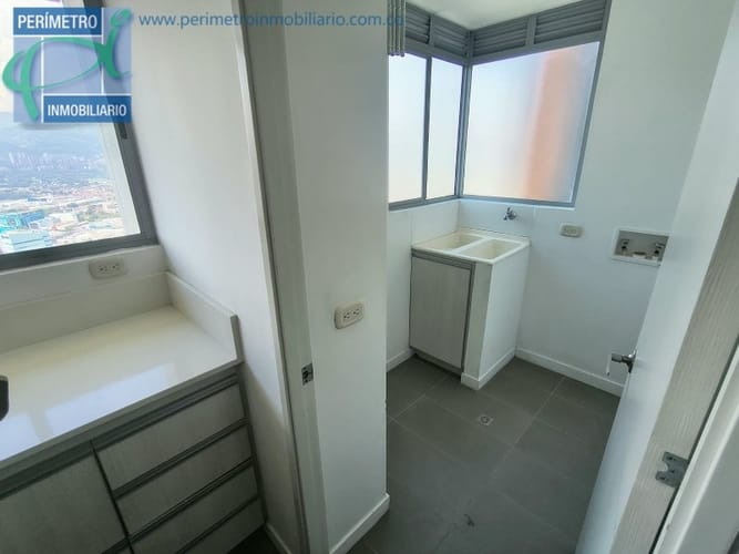 Apartamento de 3 alcobas en arriendo en Castropol, Medellín, 106 m² · foto 8 de 24