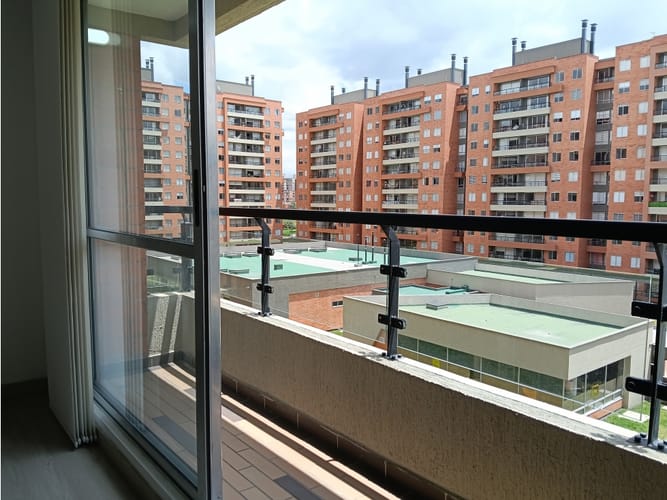 Apartamento de 3 alcobas en arriendo en San Jose, Mosquera, 52 m² · foto 6 de 24