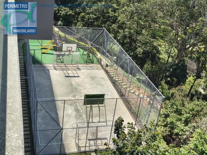 Apartamento de 3 alcobas en arriendo en Castropol, Medellín, 106 m² · foto 23 de 24