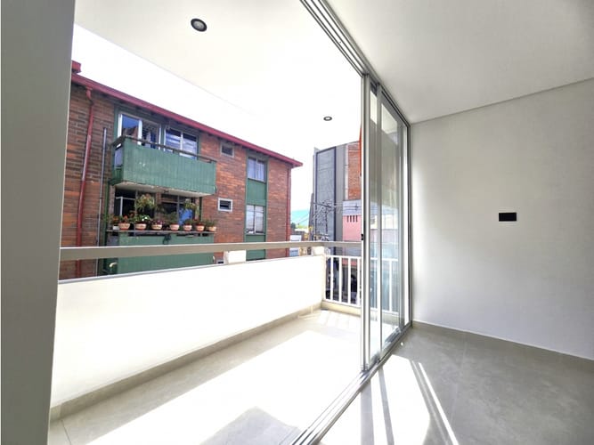 Apartaestudio en arriendo en Guayaquil, Medellín, 55 m² · foto 3 de 7