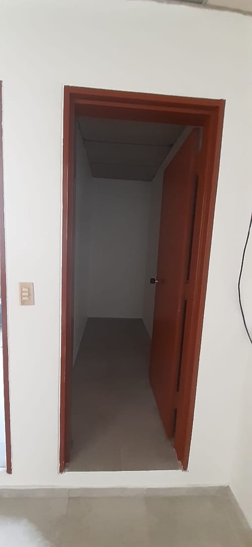 Oficina en arriendo en San Pedro, Cali, 35 m² · foto 8 de 9