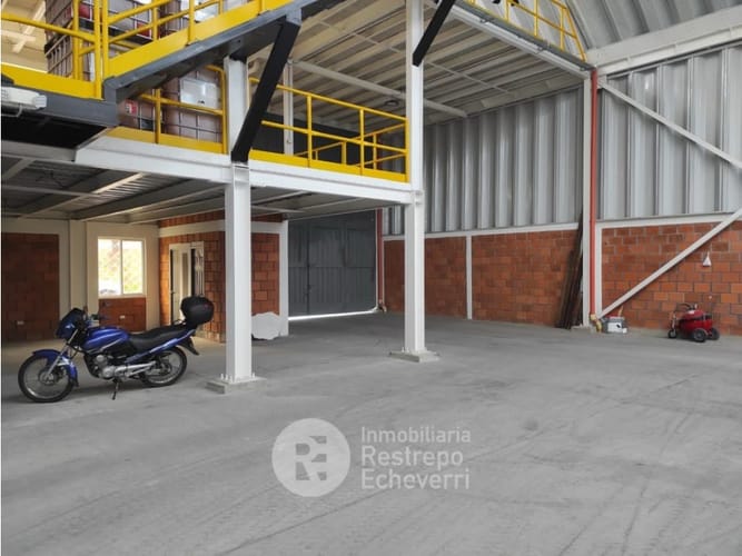 Bodega en venta en Zona Industrial, Manizales, 1500 m² · foto 5 de 13