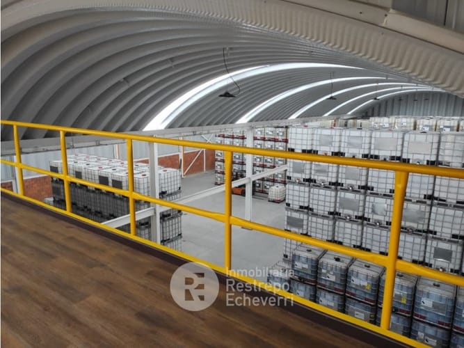 Bodega en venta en Zona Industrial, Manizales, 1500 m² · foto 11 de 13