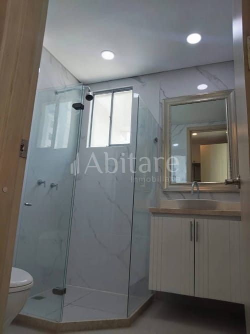 Apartamento de 2 alcobas en arriendo en Castillogrande, Cartagena, 150 m² · foto 10 de 14
