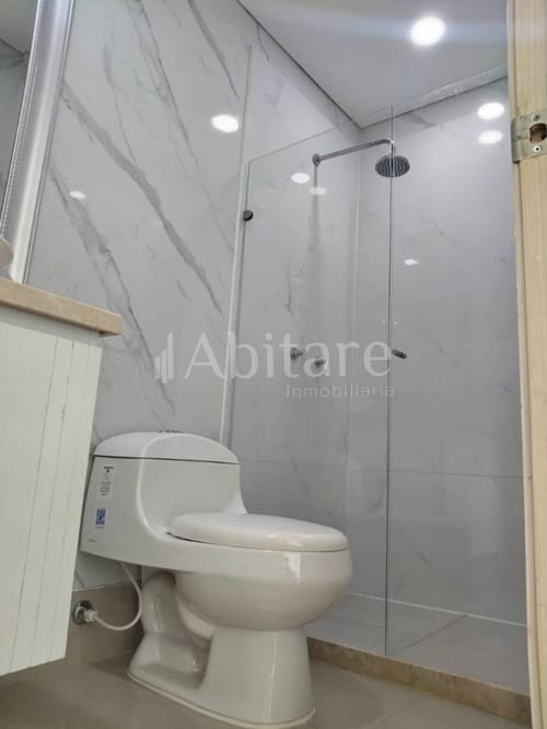Apartamento de 2 alcobas en arriendo en Castillogrande, Cartagena, 150 m² · foto 12 de 14