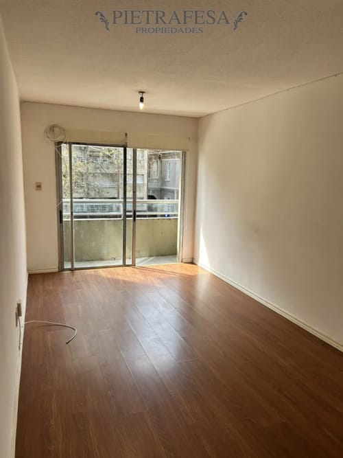 Apartamento en alquiler, monoambiente, 1 baño, balcón. Pocitos. · Photo 2