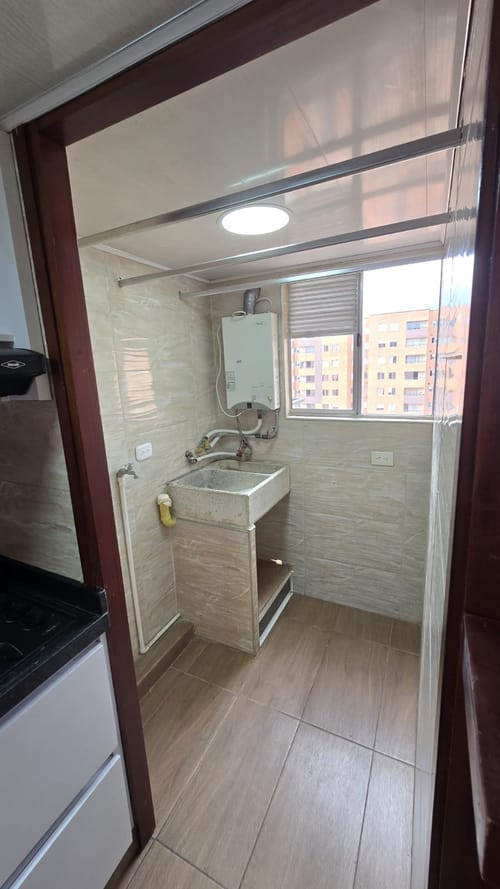 Apartamento de 3 alcobas en arriendo en Fac, Madrid, 58 m² · foto 12 de 24