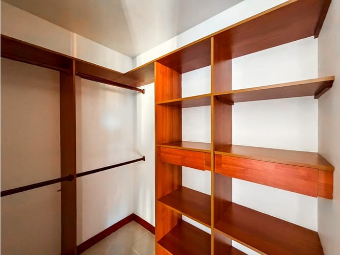 Apartamento de 2 alcobas en venta en La Florida, Medellín, 130 m² · foto 4 de 24