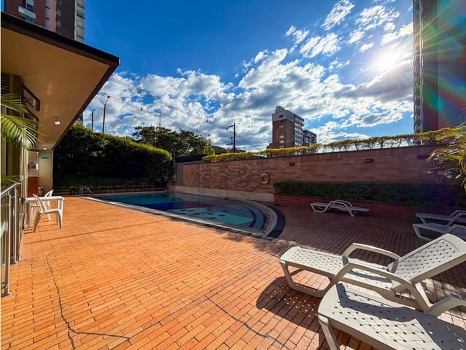 Apartamento de 2 alcobas en venta en La Florida, Medellín, 130 m² · foto 14 de 24