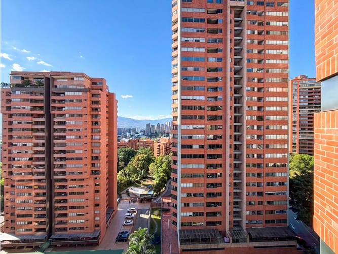 Apartamento de 2 alcobas en venta en La Florida, Medellín, 130 m² · foto 18 de 24