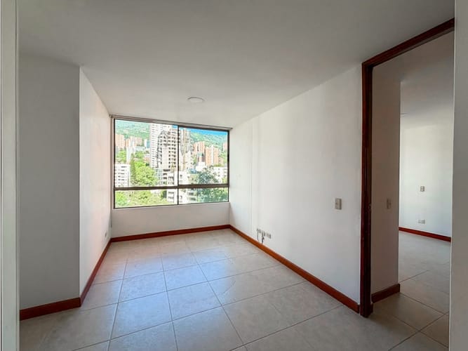 Apartamento de 2 alcobas en arriendo en La Florida, Medellín, 130 m² · foto 3 de 24