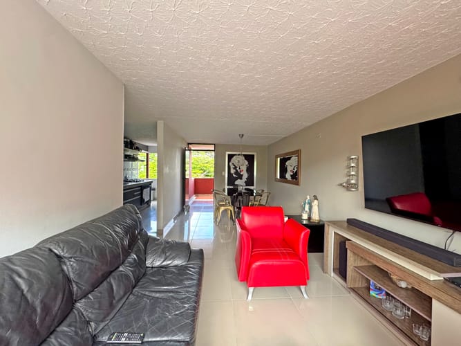 Apartamento de 3 alcobas en venta en Napoles, Cali, 68 m² · foto 4 de 22