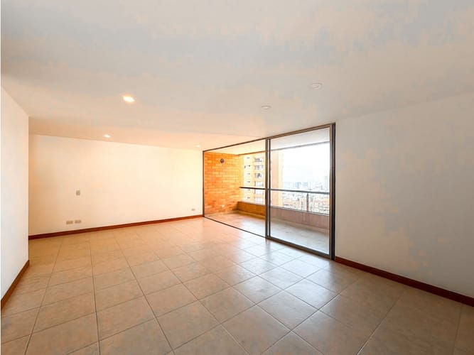 Apartamento de 2 alcobas en arriendo en La Florida, Medellín, 130 m² · foto 8 de 24