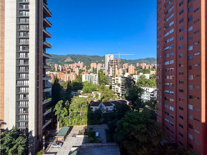 Apartamento de 2 alcobas en arriendo en La Florida, Medellín, 130 m² · foto 10 de 24