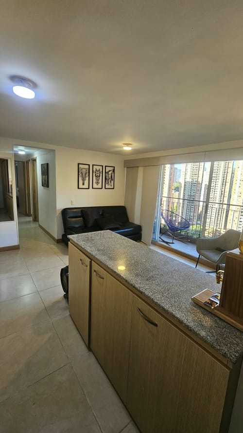 Apartamento de 3 alcobas en venta en Monteazul, Sabaneta, 72 m² · foto 3 de 18