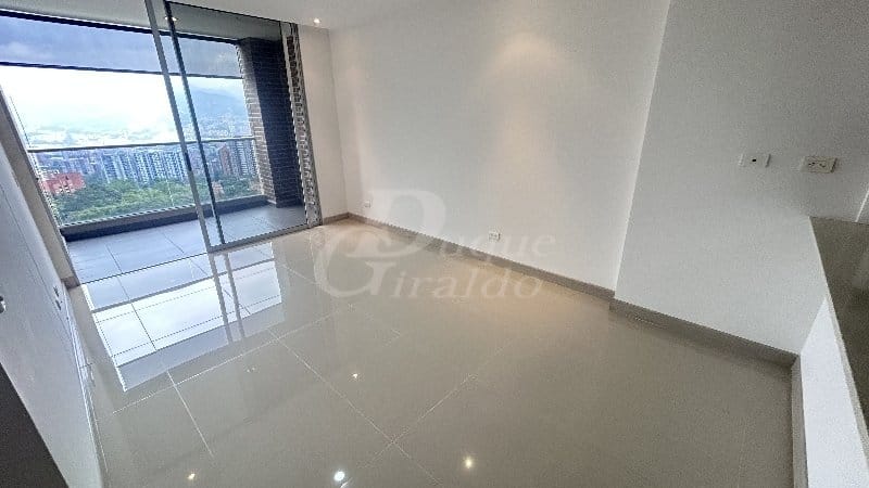 Apartamento de 2 alcobas en arriendo en Loma Del Chocho, Envigado, 90 m² · foto 5 de 13