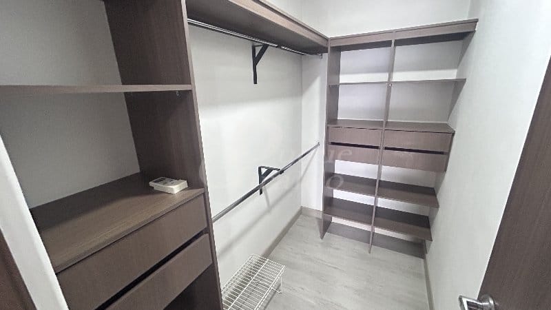 Apartamento de 2 alcobas en arriendo en Loma Del Chocho, Envigado, 90 m² · foto 8 de 13