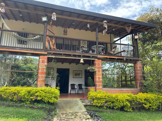 Casa de 4 alcobas en venta en El Zango, Guarne, 220 m² · foto 2 de 24