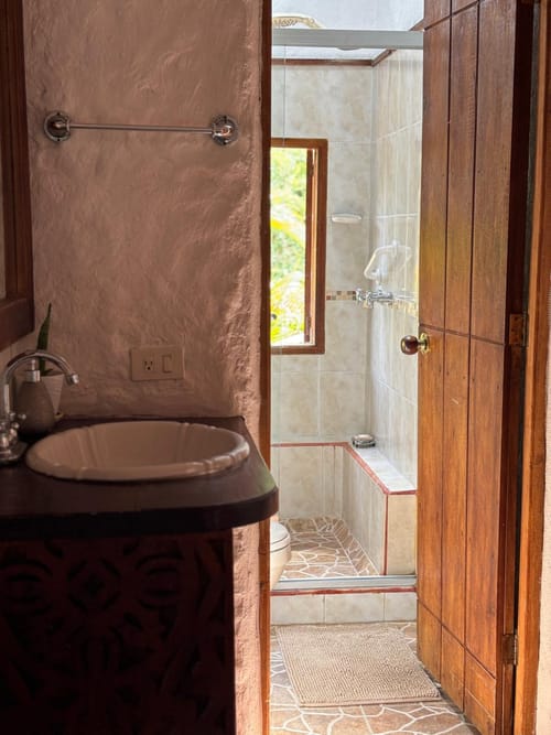 Casa de 4 alcobas en venta en El Zango, Guarne, 220 m² · foto 23 de 24