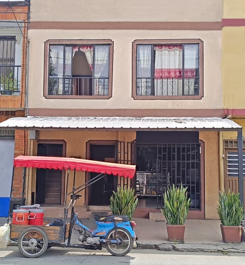 Casa de 8 alcobas en venta en Evaristo Garcia, Cali, 179 m² · foto 4 de 21