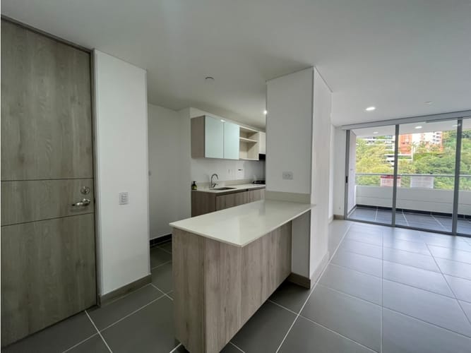 Apartamento de 3 alcobas en arriendo en Loma Del Esmeraldal, Envigado, 95 m² · foto 5 de 24