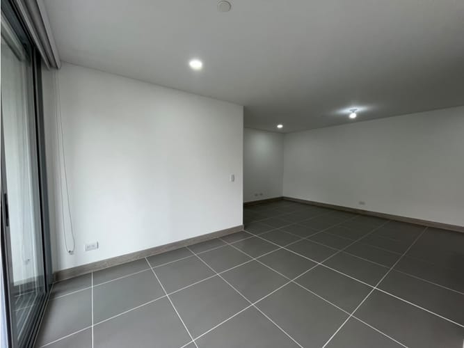 Apartamento de 3 alcobas en arriendo en Loma Del Esmeraldal, Envigado, 95 m² · foto 9 de 24