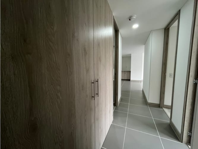 Apartamento de 3 alcobas en arriendo en Loma Del Esmeraldal, Envigado, 95 m² · foto 15 de 24