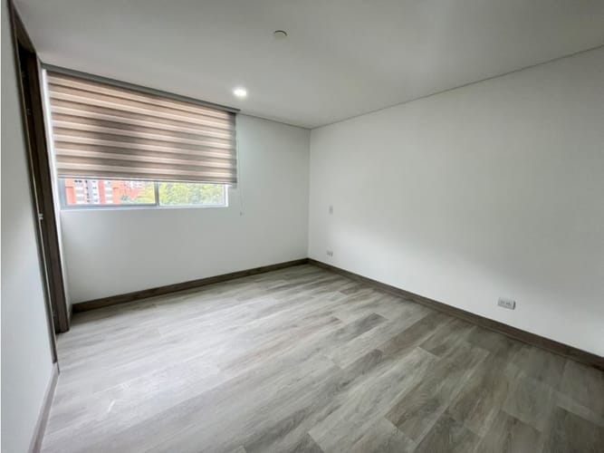 Apartamento de 3 alcobas en arriendo en Loma Del Esmeraldal, Envigado, 95 m² · foto 16 de 24