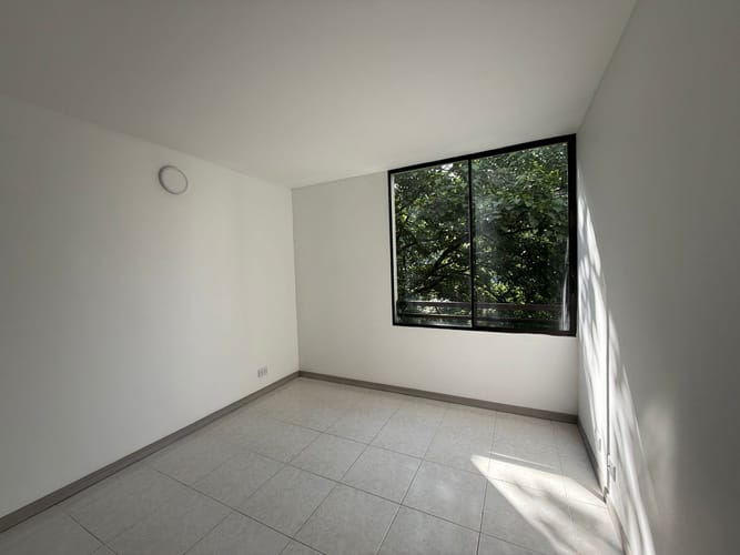 Apartamento de 3 alcobas en arriendo en Las Lomas, Medellín, 100 m² · foto 9 de 15