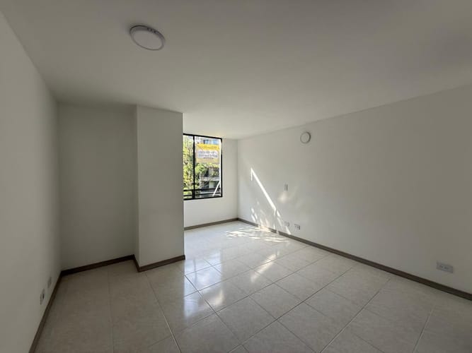 Apartamento de 3 alcobas en arriendo en Las Lomas, Medellín, 100 m² · foto 13 de 15