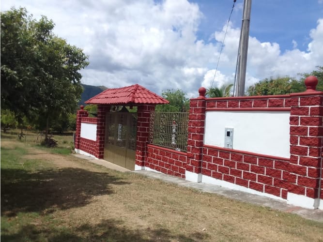 Casa de 3 alcobas en venta en Tetilla, Ricaurte, 398 m² · foto 2 de 24