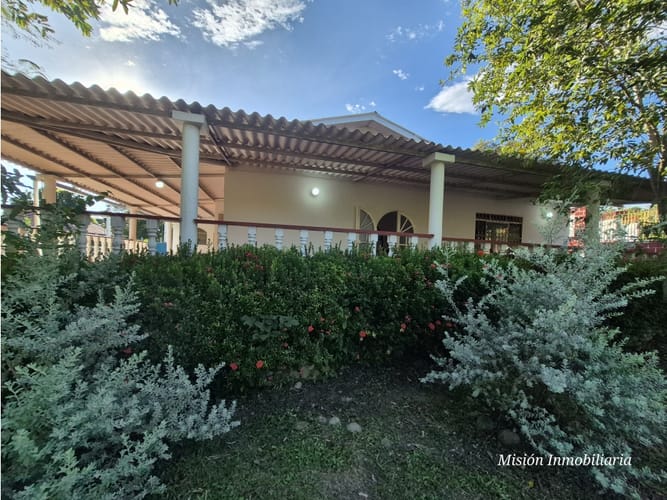Casa de 3 alcobas en venta en Tetilla, Ricaurte, 398 m² · foto 11 de 24