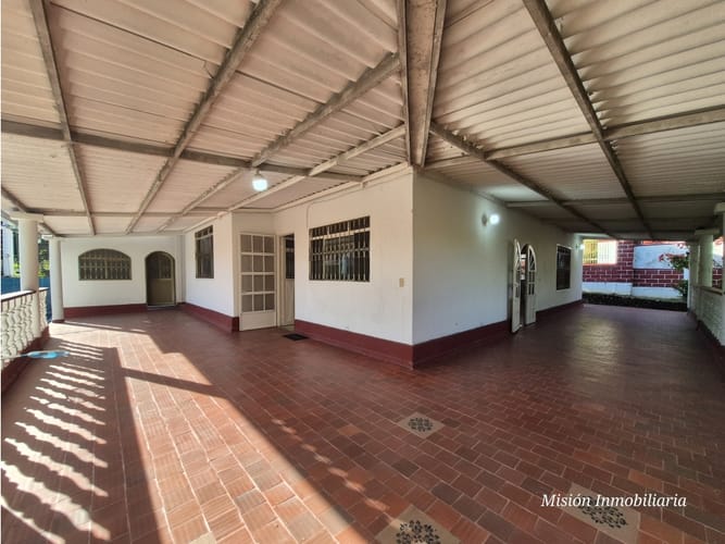 Casa de 3 alcobas en venta en Tetilla, Ricaurte, 398 m² · foto 13 de 24