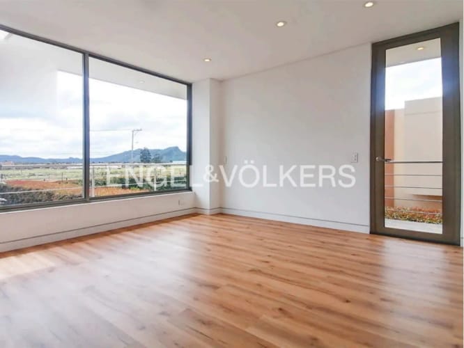 Casa de 4 alcobas en arriendo en Chuntame, Cajicá, 206 m² · foto 11 de 16