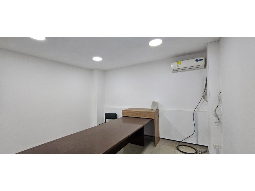 Oficina en arriendo en El Limonar, Cali, 210 m² · foto 12 de 16